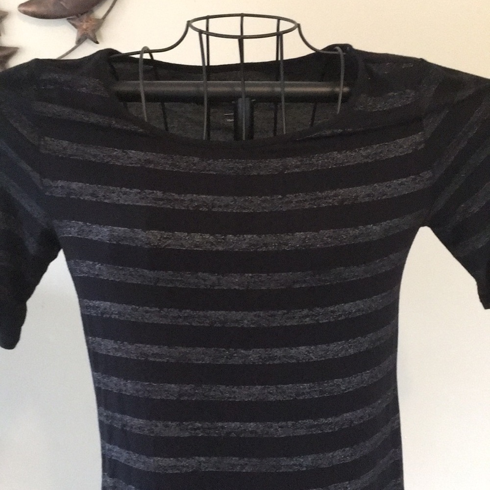 APT 9 Black and silver top size XS - Picture 2 of 5